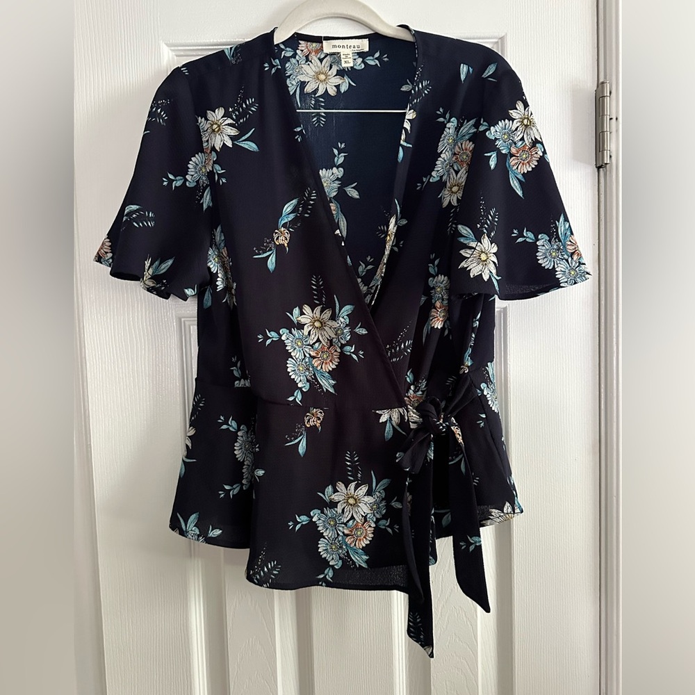 Monteau  Floral Wrap Top